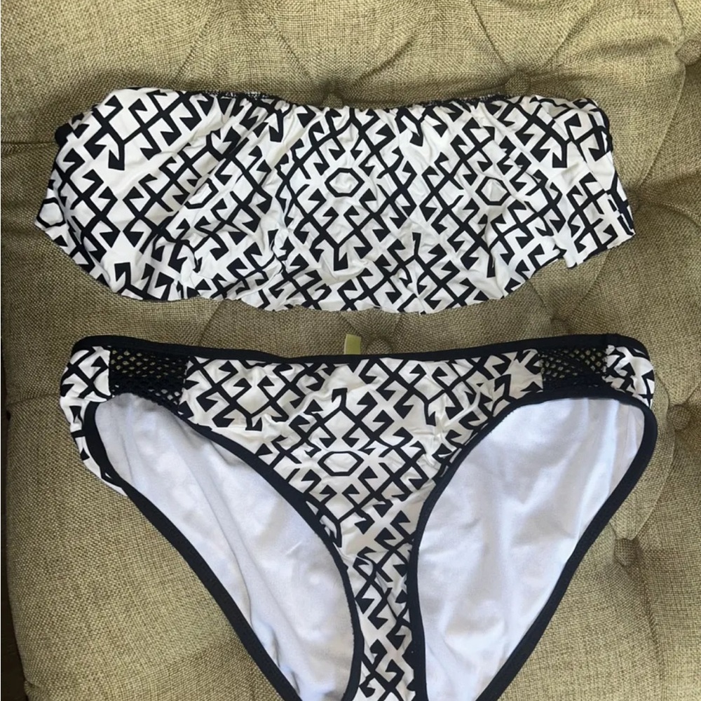 Gianni Bini Black and White Geometric Bikini